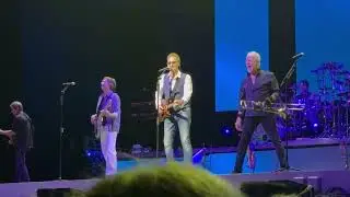 CHICAGO Performs IF YOU LEAVE ME NOW Their 1st Number One Hit at the Sound in Clearwater FL 4/11/25