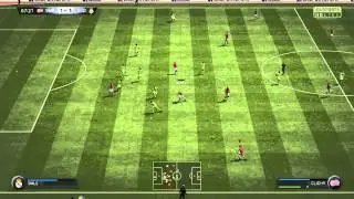 Fifa 15 passing builds up to a goal