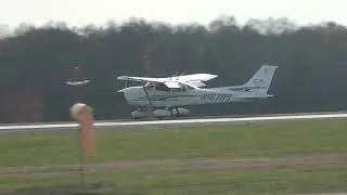 Cessna 172, N16789 touch & go at KHWY 11/29/20