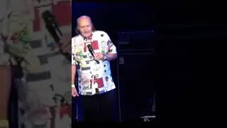 Mick miller - Vegetarian #mickmiller #vegetarian #funny #standupcomedy #comedian #comedy #hilarious