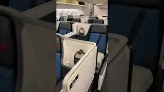 Deltas Newfitted Delta ONE Boeing 767-400 are locking #boeing #airplane #flight #delta #fun