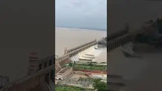 75 000 cusecs water Released From tungabhadara Dam