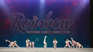 PARTY GIRL competition mini  team 