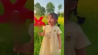 The 3-year-old is so happy and adorable. Happy to see such a well-behaved child 🥰🥰