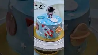 Space theme cake design #cake #shorts #trending #viral #birthdaycake #BakingBites