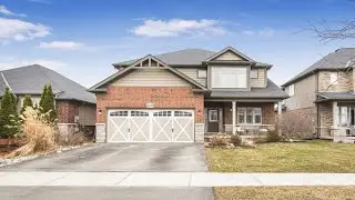 4323 Dennis Avenue, Beamsville, ON Presented by Laura Doucette.