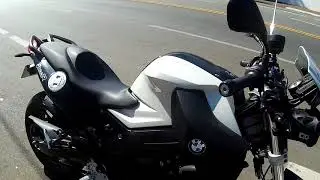 Super Teste BMW F800R na pista, Top Speed BMW F800R aceleração detalhes e muito mais!