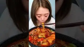 Authentic eating and broadcasting, Chinese 🍜ASMR eating and broadcasting food video#shorts 29