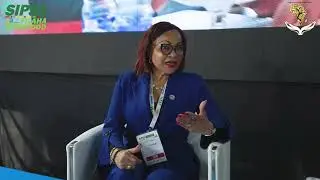 Mme SACKO JOSEFA LEONEL CORREIA,  Commissaire de l'Union africaine