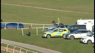 RACE 2 -- CHEPSTOW -- UK -- 27 DEC 2025