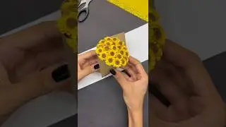 Rate this sunflower bouquet from 0 to 100 💛🌻✨ #shorts #diy #handmade #craft #art #gift #creative