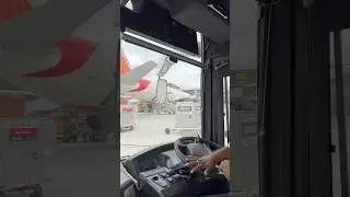 Volvo X Boeing | 8400 X 777 | BLR&rsquo;s Volvo 8400 Low Floor & Air India&rsquo;s Boeing 777 Aircraft #shorts