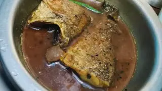 Thanday bhetki macher jhal banalam.