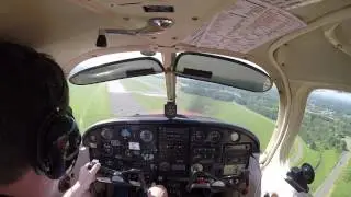 Piper Cherokee landing in gusty crosswind