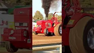 Roter Ford Prostock Diesel Puller 'Bredahl Brothers Red Line'