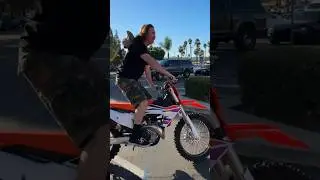 Brand new 450 out of the dealership! 🔥 #youtubeshorts #dirtbike #subscribe