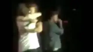 Larry Stylinson you make me feel like Home