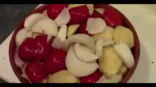Antica tradizione a Gualtieri Sicamin&ograve;-La capra al forno per la festa di San Nicola di Bari
