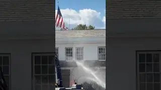 White House facade ripped up as demolition begins for Trump ballroom