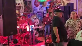 Sticktight Ernie's Tavern in Bloomfield Ky December 31 (2025)