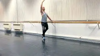 Battement fondu #DanceJourney #balletlife #ballet #Fondu #exercise