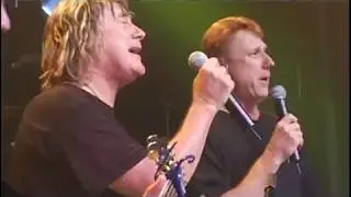Petra (w/ Greg X Volz) - For Annie (acoustic medley) - Farwell/LIVE -9.4