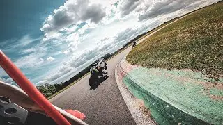 Circuit des Ecuyers | Crf 450 vs SM 701 vs Superbikes