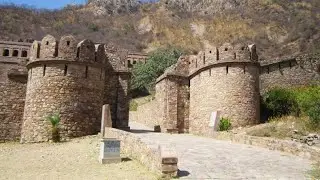Bhangarh Fort Vlog😳😱| India&rsquo;s Most Haunted Place?| Full Exploration 