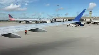 United Airlines Boeing 737 MAX 8 Pushback and Takeoff from West Palm Beach, FL (PBI)