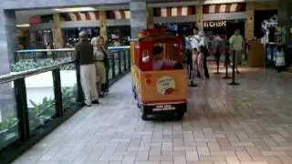 mall-kiddie train