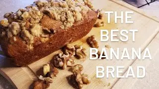 BAKE WITH ME! HOW TO MAKE THE BEST BANANA BREAD RECIPE | Banana bread with walnut crumble topping