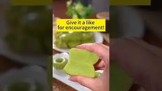 Pandan Ma Lai Gao (Pandan Malay Steamed Sponge Cake)