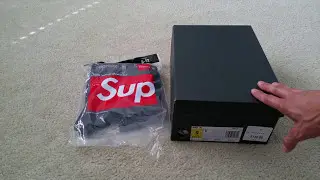 The Supreme Black Crew Socks Try On Wear On Adidas NMD R1 Ribbed Full HD 2017