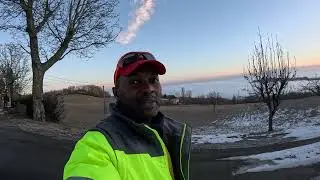 Walking in the snow ! Not easy    R&eacute;al store from Italy.@iammarwa @MrBeast @davyjnr3009 @DeeMwango 