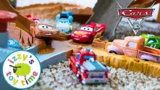 Cars 3 Thunder Hollow Challenge Lightning McQueen Toy Cars  from Disney Pixar Video Children