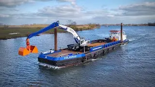 Nieuwe Liebherr LH80C - 100% elektrische overslagkraan op kraanschip Volkerak