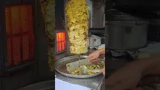 Chicken swarma D-lite Frankie #food #streetfood #streetphotog #localbusiness #hotellife #foodiepics