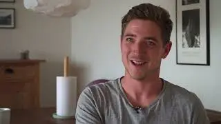 Sofie og Jon g&aring;r til AVT med deres s&oslash;n Oscar
