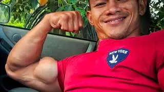 Biceps flexing Sunday by K1A FITMAN