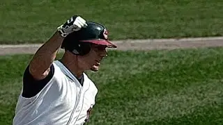 Selby's slam off Mo gives Indians 10-7 win