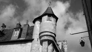 Histoire de l&rsquo;&eacute;chauguette de Nevers : tour m&eacute;di&eacute;vale embl&eacute;matique class&eacute;e monument historique