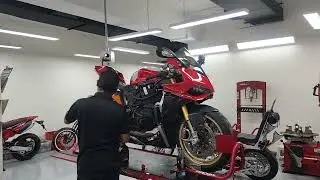 Day in my life as a DUCATI Technician