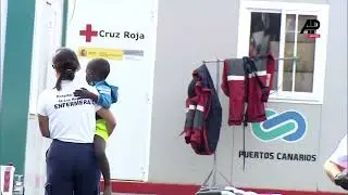 More than 1,400 migrants arrive in the Canary Islands aboard 24 vessels