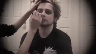 Making my boyfriend spooky (Halloween Makeup) ~ hannahbearshark
