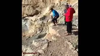 أسمعوا ماذا يقول الوالد سعيد الجامودي من قرية الحليلات بالجبال الأخضر عند مرور حمدان الخاطري