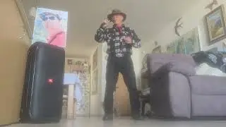 Yossi bartov -- We all fall in love sometimes (acapella) 16/12/2025.
