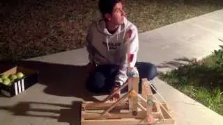 How to build a very cheap yet very powerful catapult (powered by rubber bands)