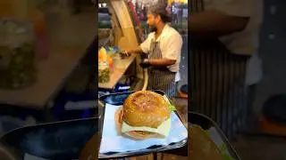 BurgGO 🏃&zwj;♀️&zwj;➡️ #itsmevishnu #food #burger #queensway #kochi