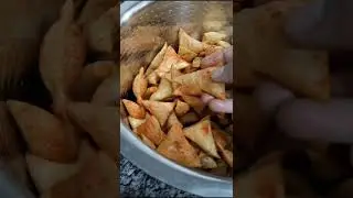 Bachpan ka Rs.5 ka packet vala samosa recipe । क्रिस्पी मसाला समोसा रेसिपी।#jharnaskitchen 