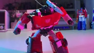 DEVESTATION SIDESWIPE!! | Transformers Stop-Motion Animation | Studio Series Gamer Edition